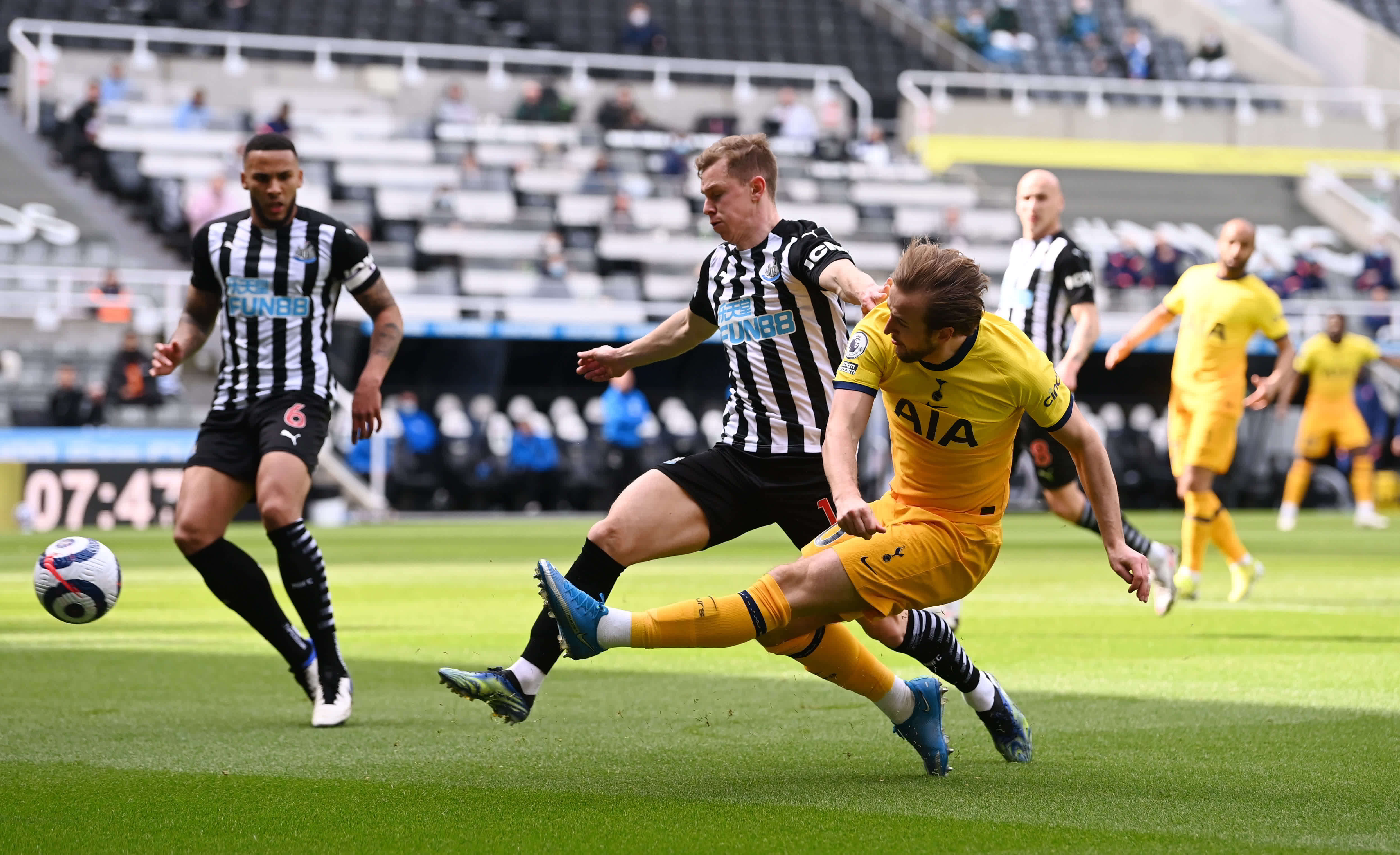 他的兴趣和 他的兴趣和